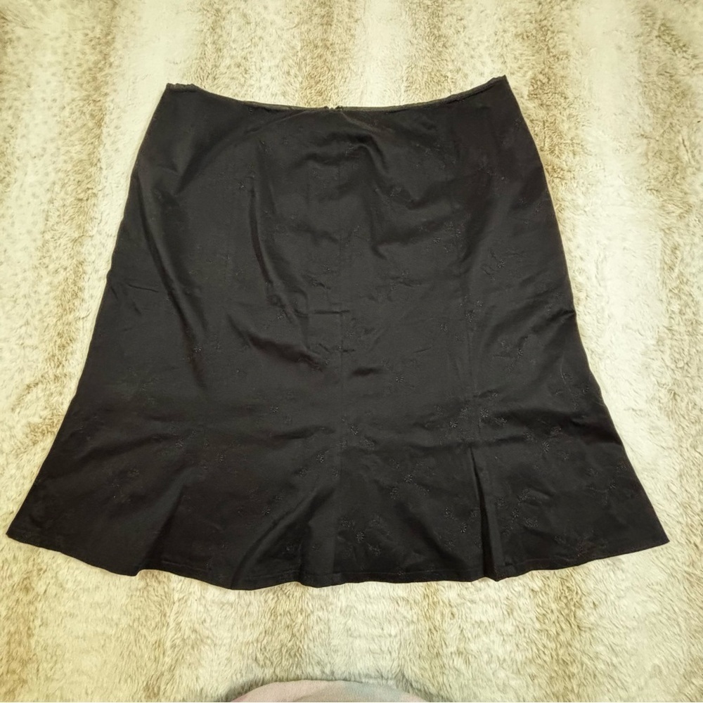 Apostrophe Woman Black A-Line Skirt 20W Plus Size Lined Subtle Floral